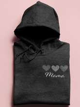 Lade das Bild in den Galerie-Viewer, Mama mit drei Herzen Hoodie
